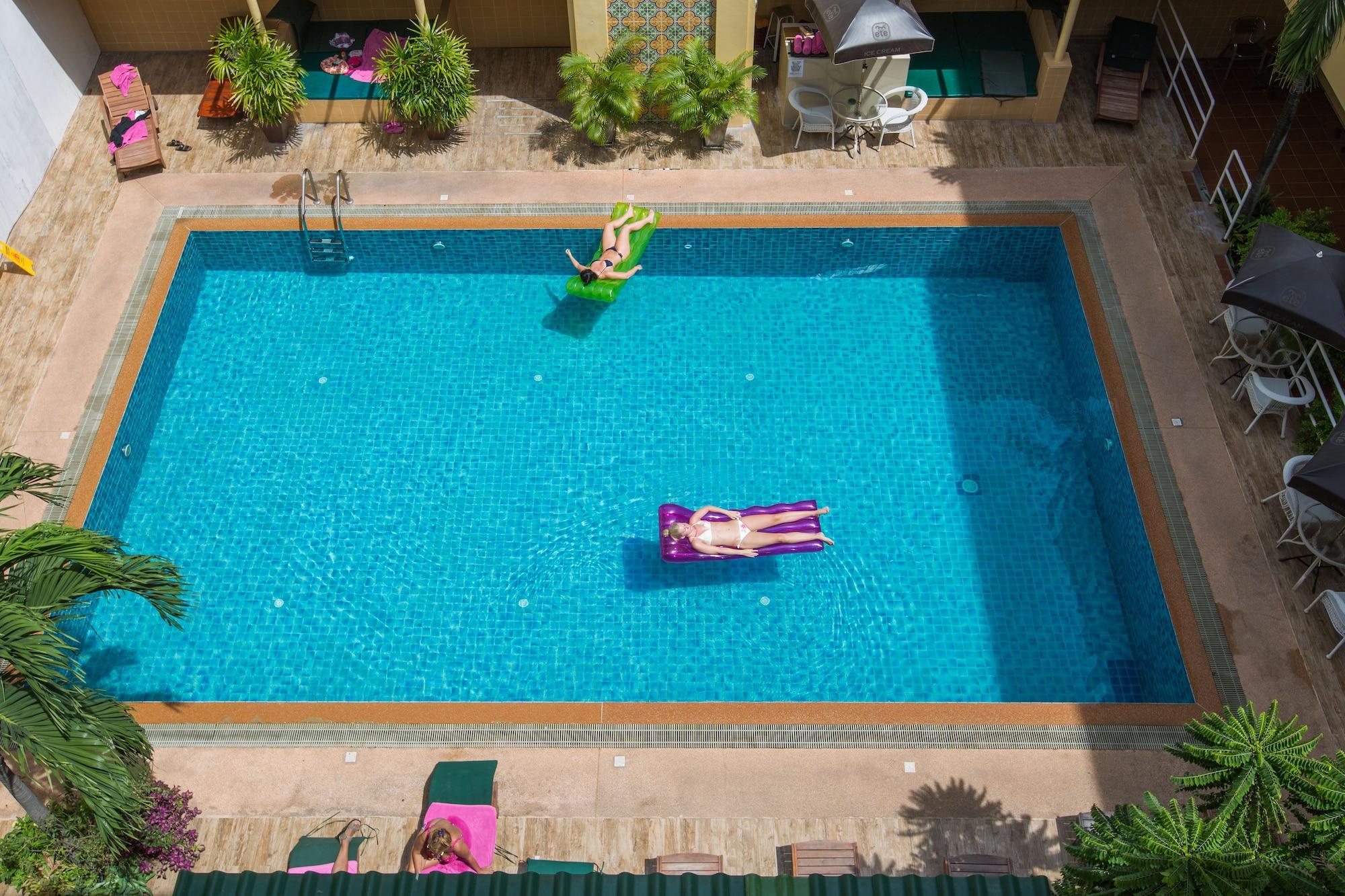 Zing Resort & Spa Pattaya Exterior photo